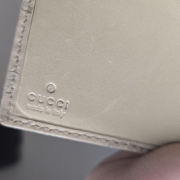 Gucci GG Guccisima Monogram Off White Leather Compact Wallet - Picture 10 of 12